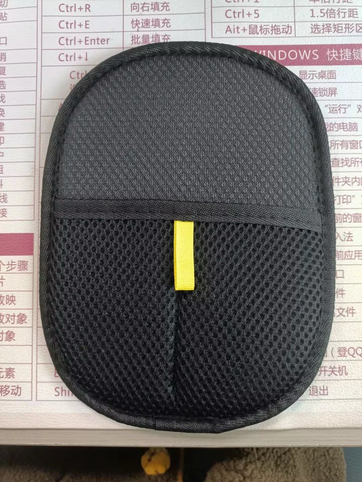 قفاز واحد… وفضّيتك من شعر الحيوانات!